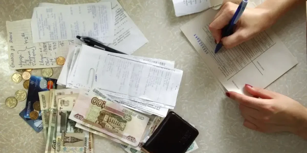 Лишние метры в платёжке: как одна строка в квитанции ЖКХ заставляет россиян переплачивать за коммуналку