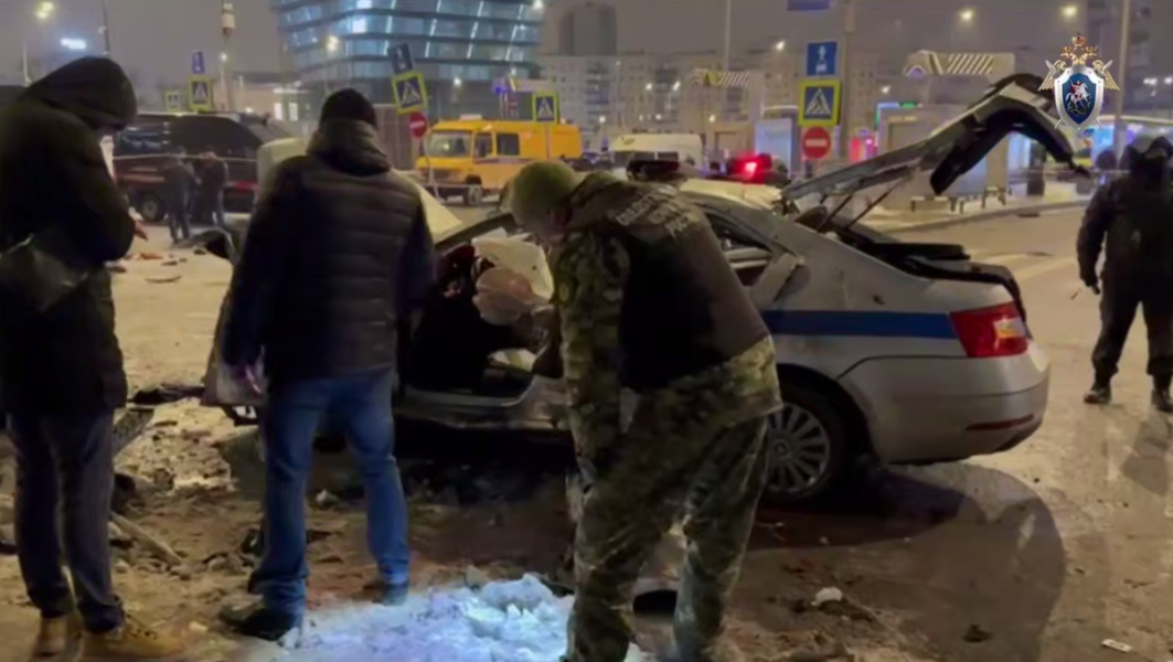 Идёт охота на полицейских – расчёт на паралич системы. Взрыв в годовщину СВО: Названо имя погибшего Идёт охота на полицейских – расчёт на паралич системы. Взрыв в годовщину СВО: Названо имя погибшего