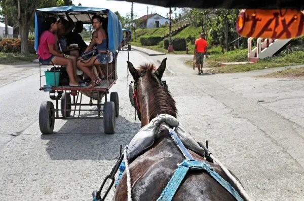Российские туристы попали в ловушку топливного кризиса на Кубе