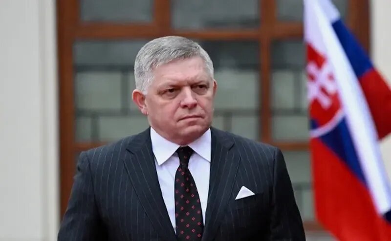 Фицо выдвинул Зеленскому ультиматум по возобновлению поставок нефти до 23 февраля Фицо выдвинул Зеленскому ультиматум по возобновлению поставок нефти до 23 февраля