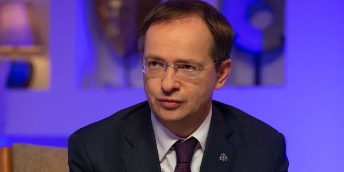 Риттер связал участие Мединского в переговорах с усилением позиции Москвы Риттер связал участие Мединского в переговорах с усилением позиции Москвы