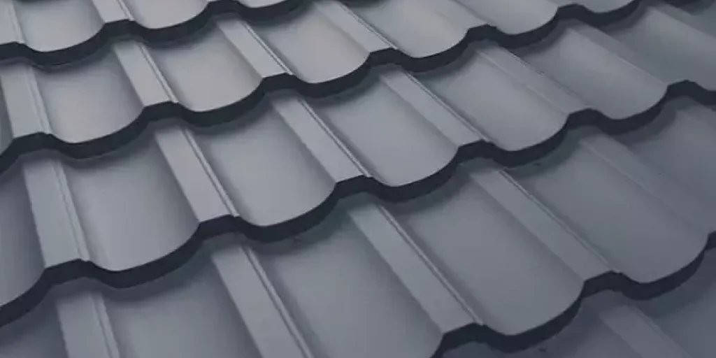 ТОП-5 самых популярных видов металлочерепицы: обзор профилей и покрытий