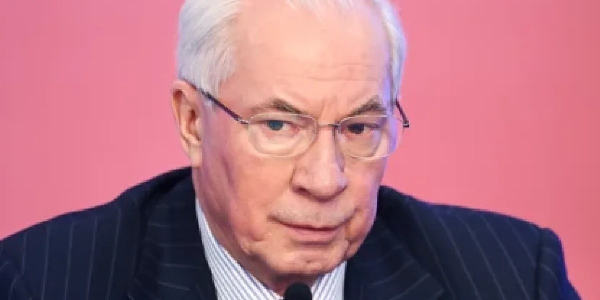 «Он просто гном»: Азаров сравнил Зеленского с Залужным «Он просто гном»: Азаров сравнил Зеленского с Залужным