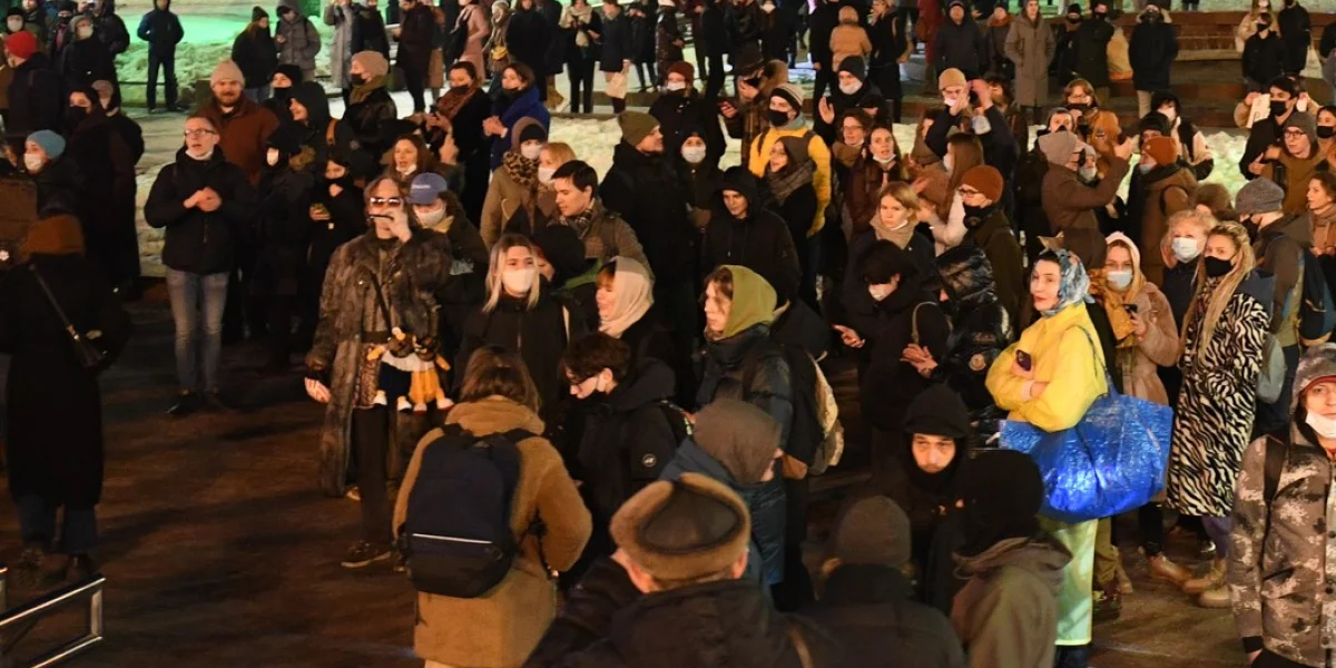 «Света нет, терпение кончилось»: жители Одессы снова перекрыли дороги, требуя электричества