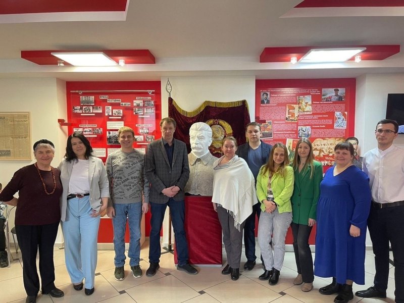 По стопам Сталина: алтайский депутат создал музей вождя всех народов на &laquo;экспроприированные&raquo; деньги