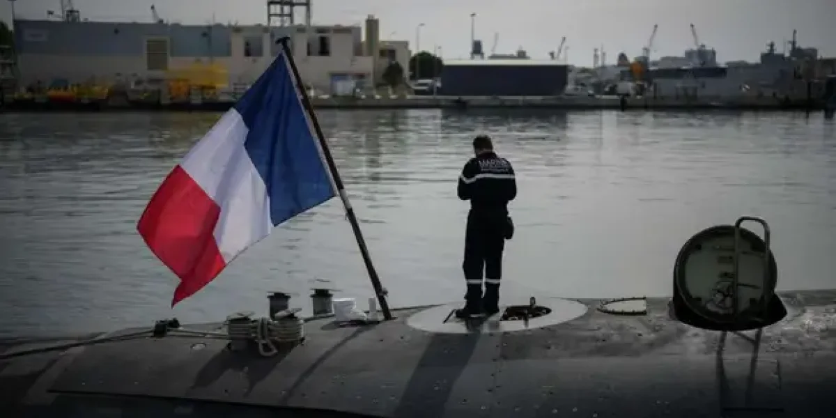 Откуда Франция достанет эту ядерную бомбу, которую хотят передать Украине Откуда Франция достанет эту ядерную бомбу, которую хотят передать Украине