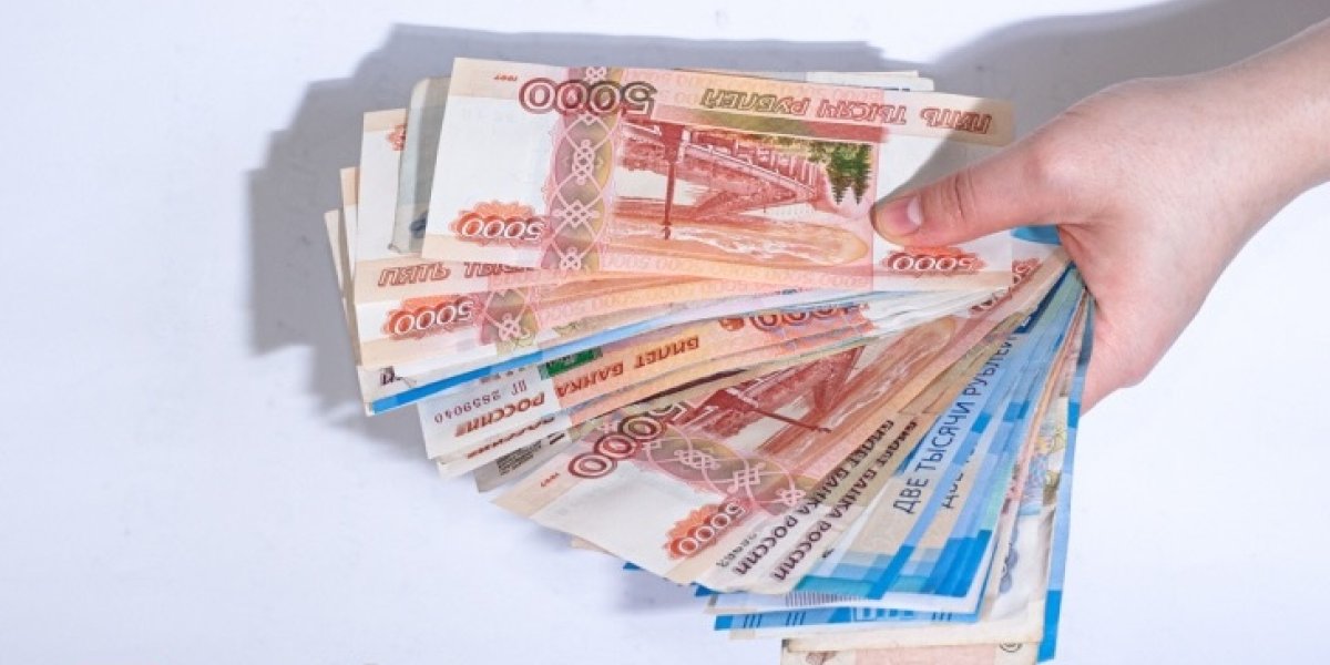 Хотели больше, а лишились всего: россияне массово жалуются на кражу вкладов Хотели больше, а лишились всего: россияне массово жалуются на кражу вкладов