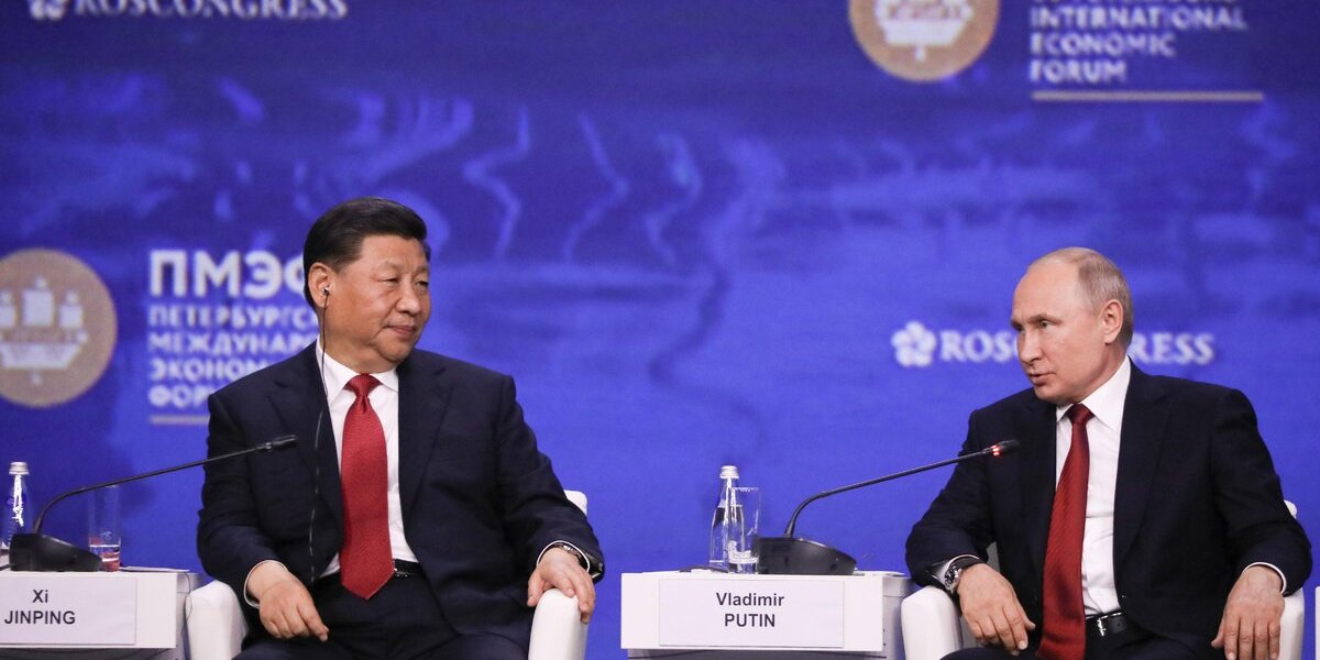 Долгосрочная стратегия: политолог прокомментировала разговор Владимира Путина и Си Цзиньпина