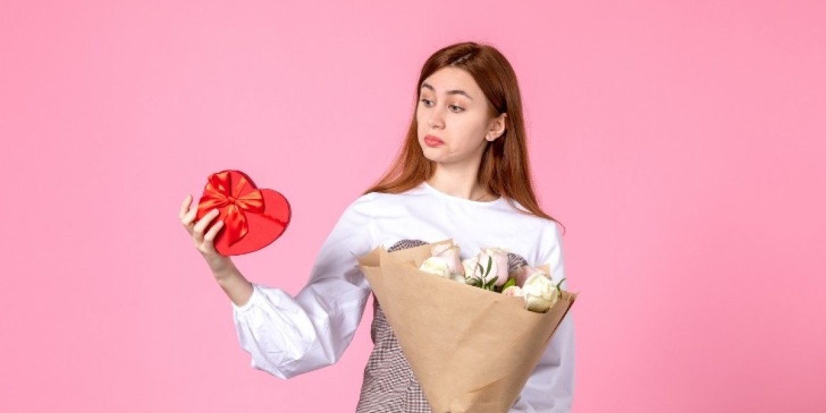 Каждая пятая женщина мечтает, чтобы мужчина оплатил ее кредиты на 8 Марта