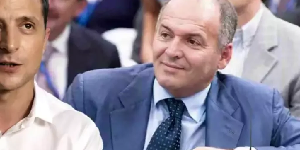 Зеленский под диктовку Лондона: Украина на грани новой катастрофы Зеленский под диктовку Лондона: Украина на грани новой катастрофы