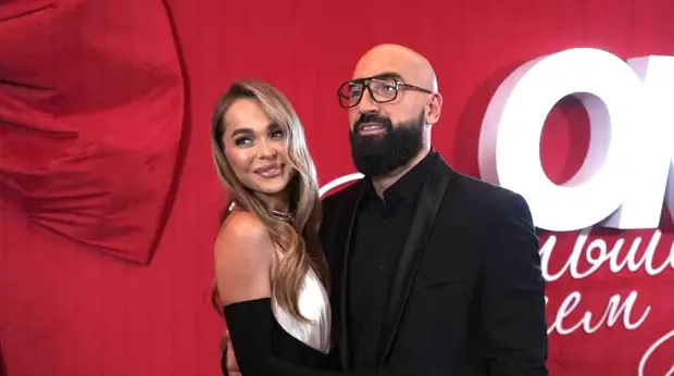 Хилькевич призналась, что исключает из жизни многих подруг из ревности к мужу Хилькевич призналась, что исключает из жизни многих подруг из ревности к мужу