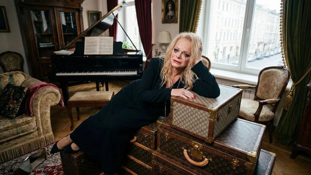 У Долиной заберут ещё две квартиры: платежи не принимают, время работает против певицы