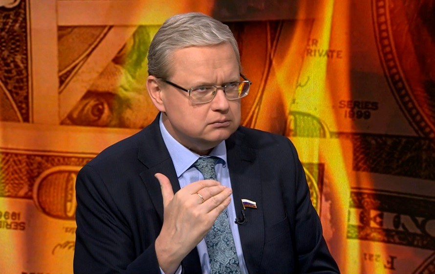 Михаил Делягин: Собираются завезсти 12 млн мигрантов, а сами не знают, что будет с экономикой через три месяца