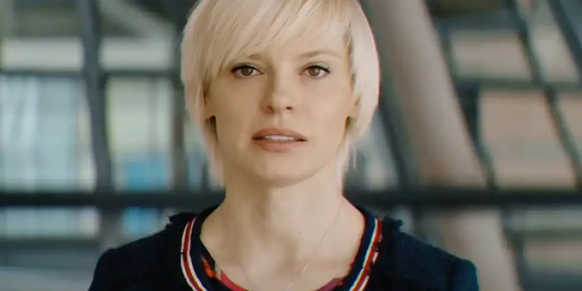 «Сидеть остался один депутат. Это была я»: Как Германия выжигает каленым железом тех, кто отказался хлопать убийцам детей Донбасса