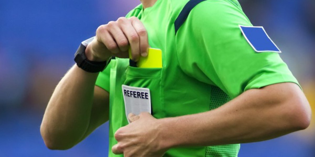 На девять российских футбольных судей завели дела из-за подозрений в подкупе