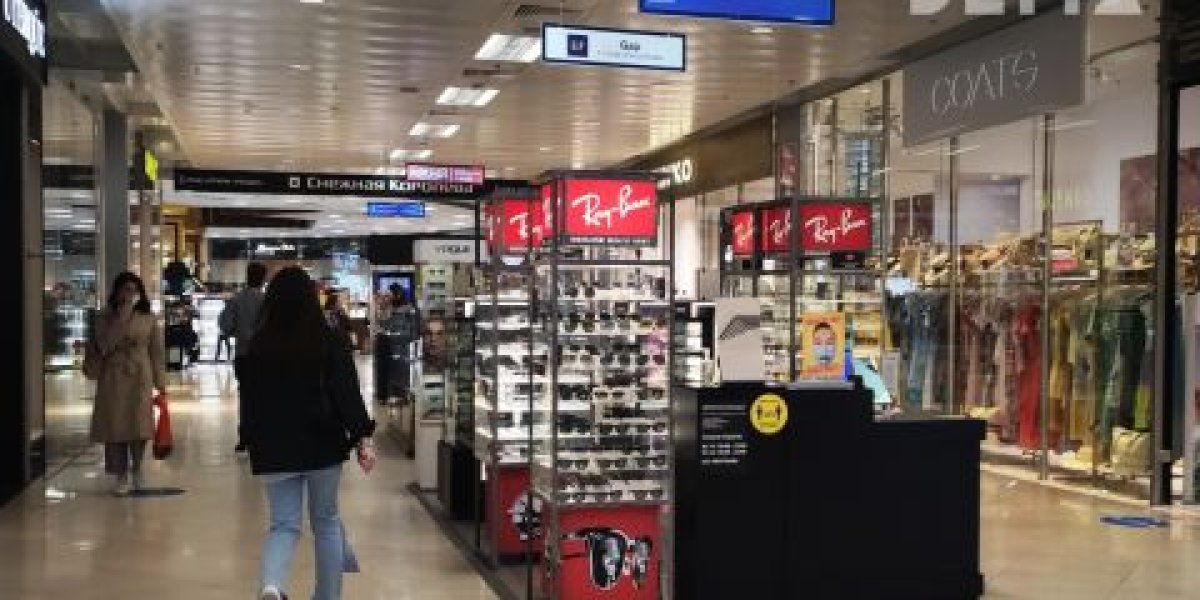 Агрессивные пьяные подростки регулярно громят торговый центр во Владивостоке (ОБНОВЛЕНО В 14:55) Агрессивные пьяные подростки регулярно громят торговый центр во Владивостоке (ОБНОВЛЕНО В 14:55)