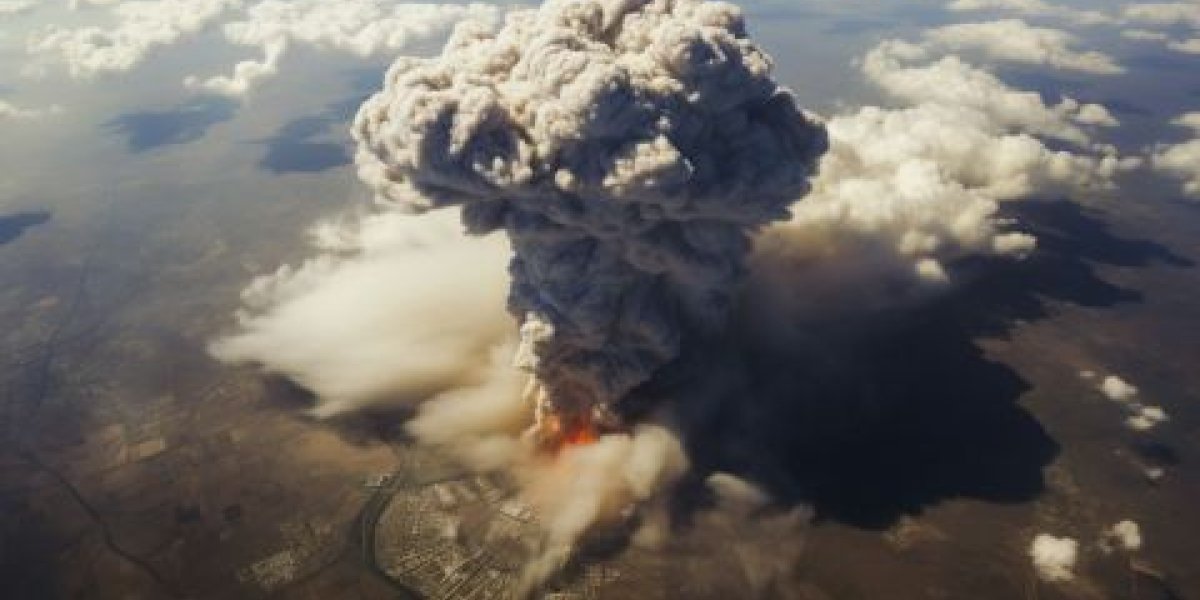 В СВР заявили о планах Британии и Франции передать Украине ядерное оружие
