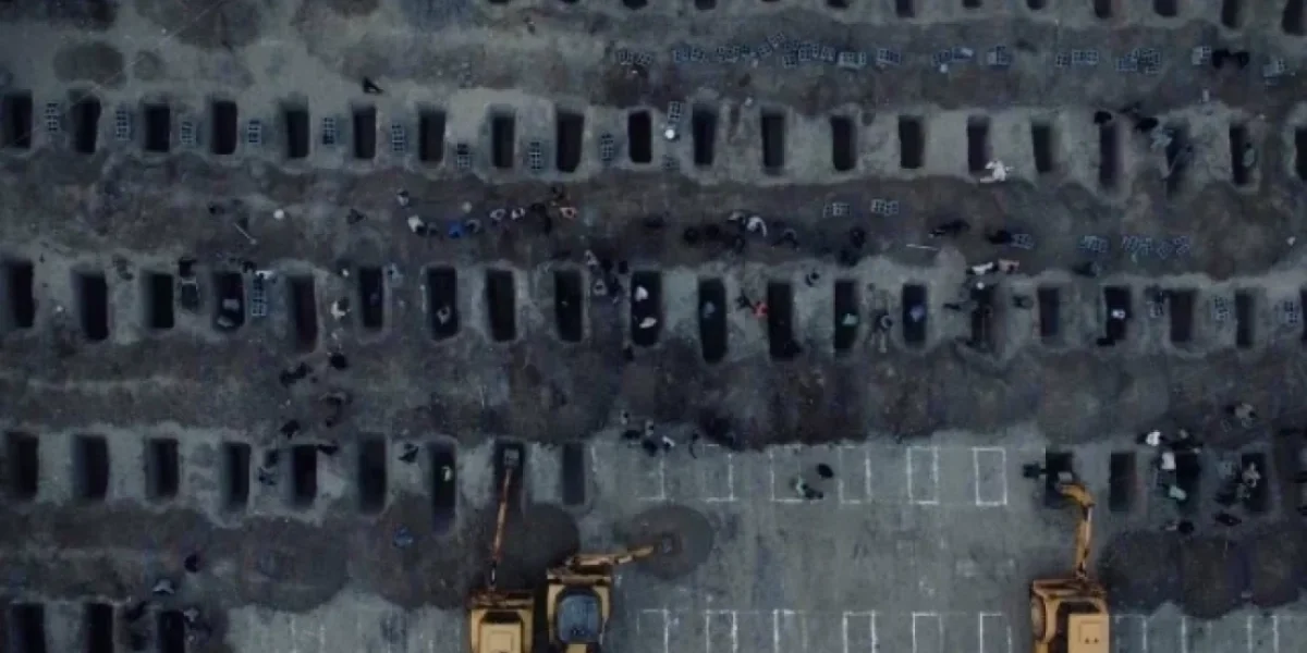 &laquo;Их тела были разорваны&raquo;: Иран показал миру цену американо-израильской &laquo;демократии&raquo; &mdash; фото могил школьниц из Минаба облетело планету