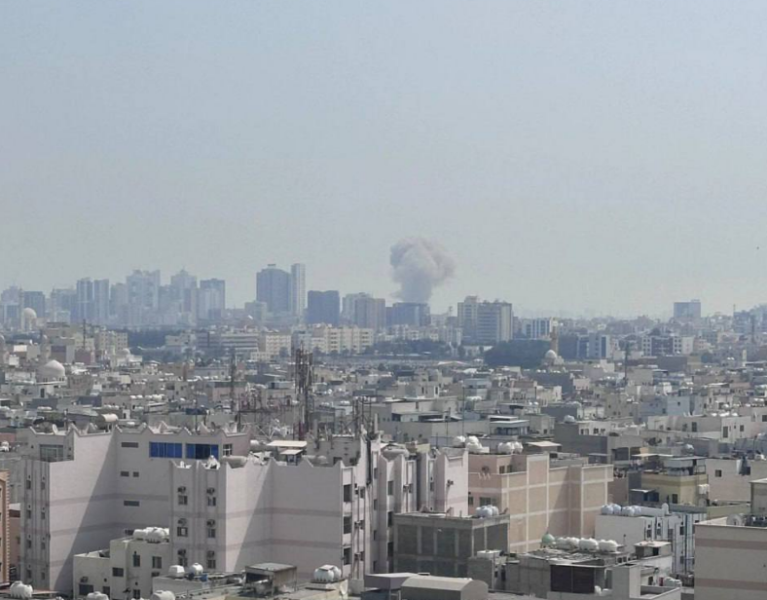 Иранский генерал показал кулак Трампу: "Такого ты ещё не видел". Метили по власти, а убили детей. Летят суровые русские нефтяники. Главное Иранский генерал показал кулак Трампу: "Такого ты ещё не видел". Метили по власти, а убили детей. Летят суровые русские нефтяники. Главное