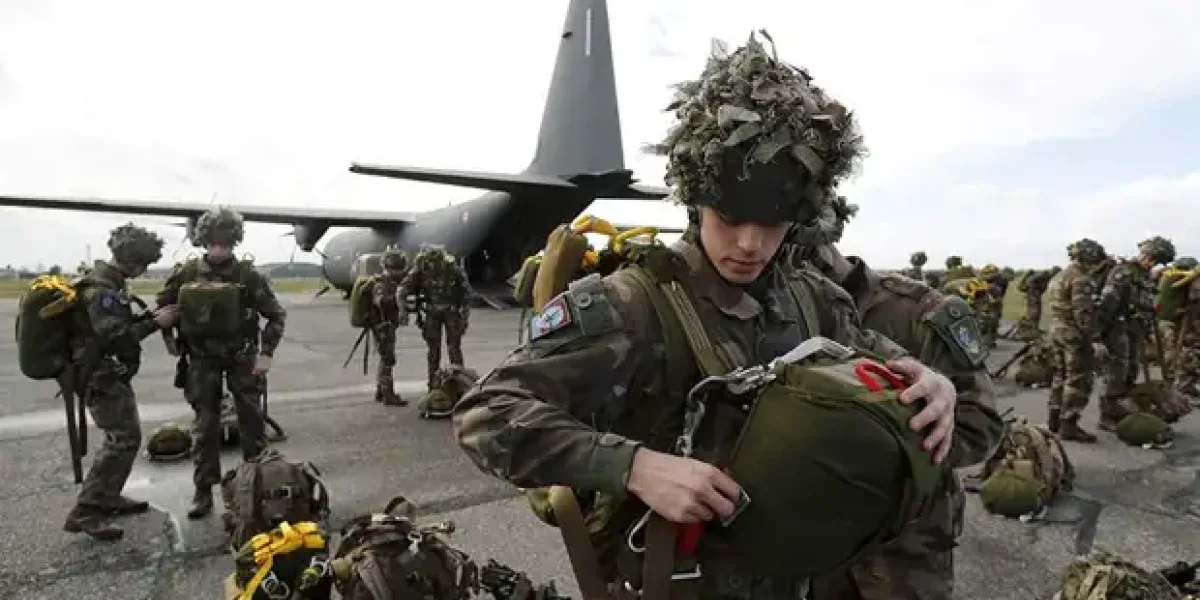 ИИ в 95% тестов военных конфликтов применили атомное оружие. А 600 десантников НАТО начали учения высадки на Украину