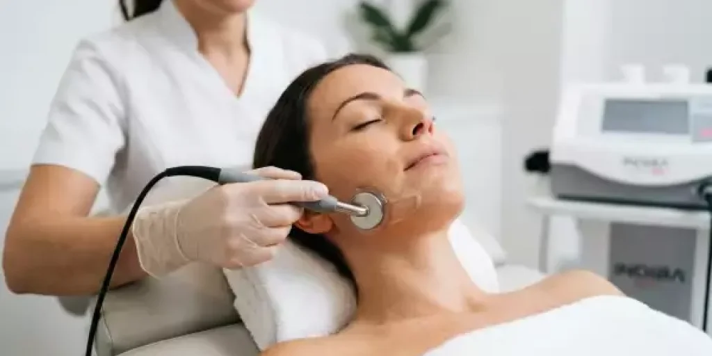 Новый уровень борьбы с отёками: как работает технология INDIBA