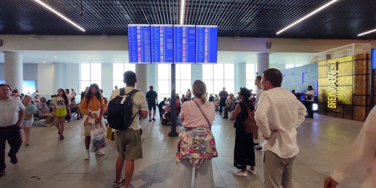 Конфликт на Ближнем Востоке: туристы остались без помощи, а туроператоры теряют миллионы