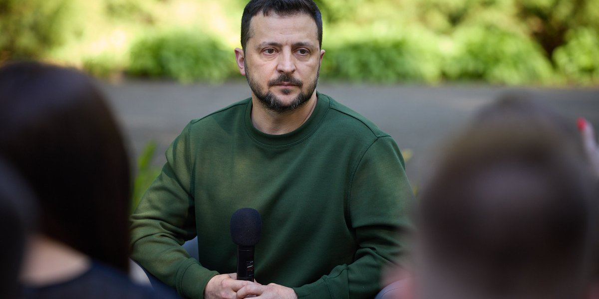 Зеленский отказался проводить выборы на Украине во время перемирия