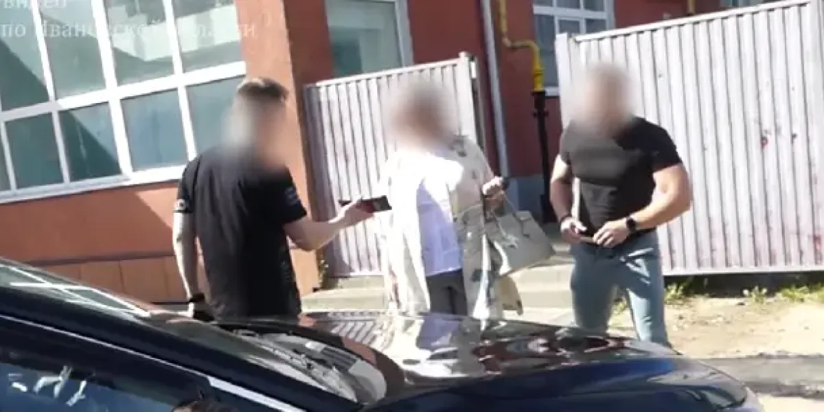 "Эти местные курицы сделают так, как им скажут". Разговор высших чиновников Ивановской области попал в Сеть