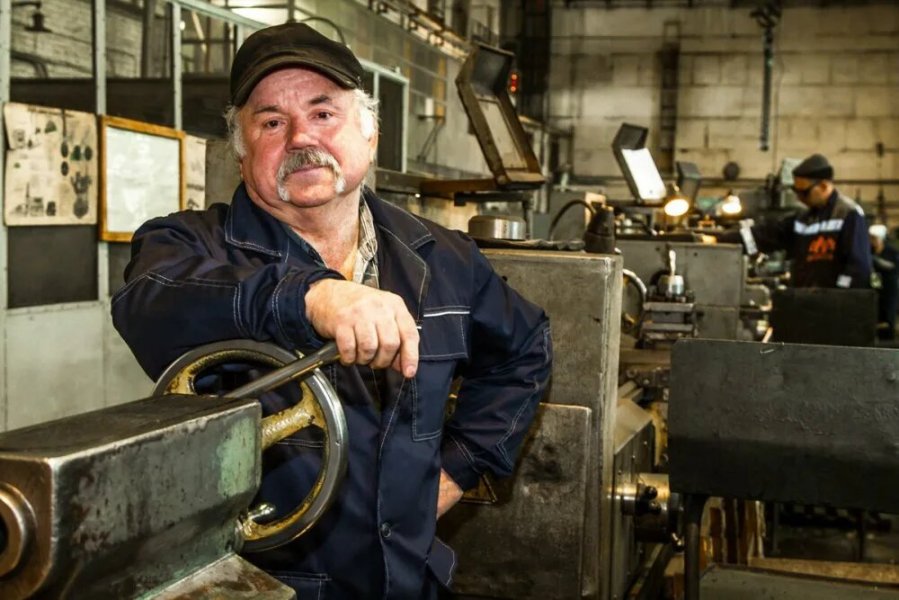 Чуда не случилось, обещания Силуанова не сбылись: 2026 год российская промышленность начала со спада