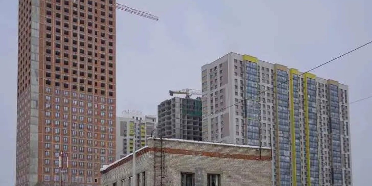 &laquo;Мы будем дышать токсичными газами&raquo;: обитатели частного сектора в Уфе пытаются остановить строительство &laquo;нелегального&raquo; ЖК