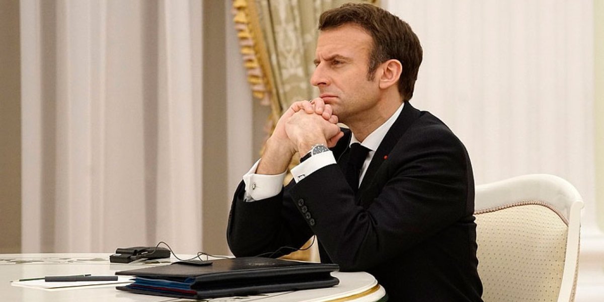 Politico: Макрон считает, что ЕС должен ответить на угрозы США Испании