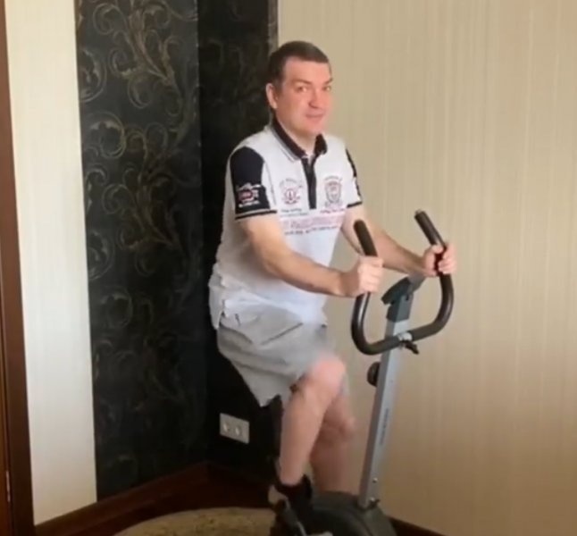 Крутя педалями новосибирский градоначальник помечтал о парящих над Обью новосибирцах