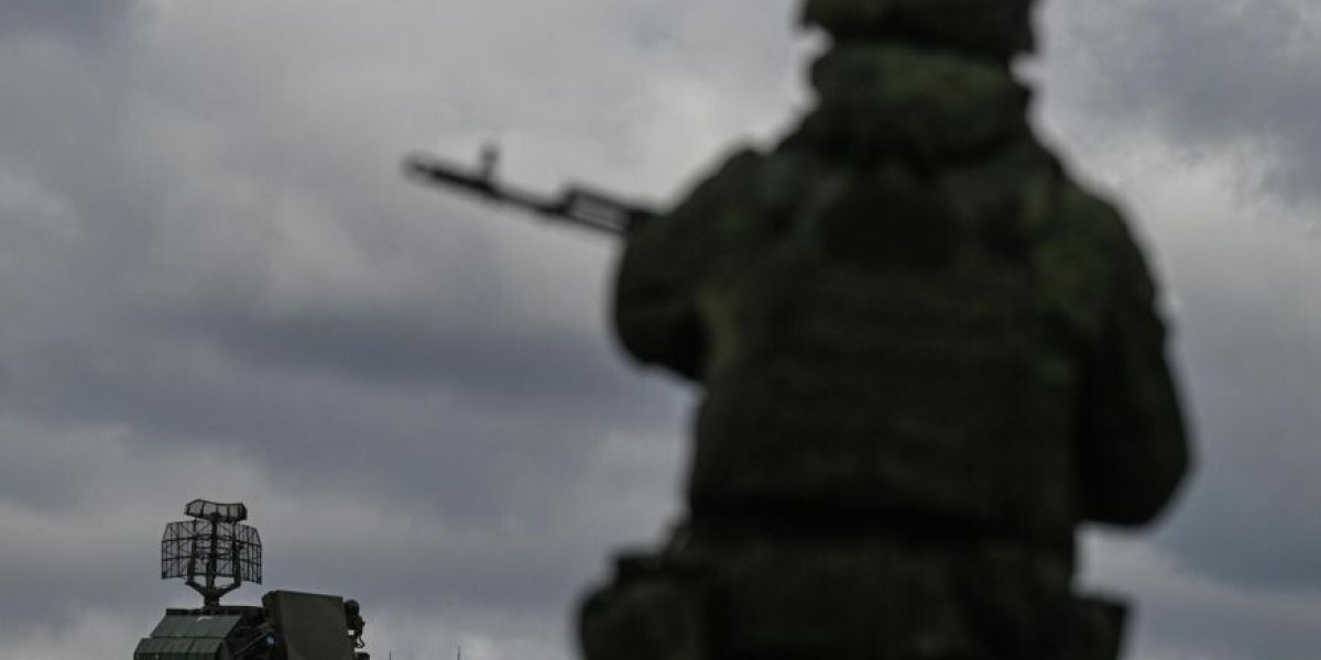 Пашинян готовит «удар в спину»: Русские военные под угрозой в Армении. Число украинских грузовиков растёт