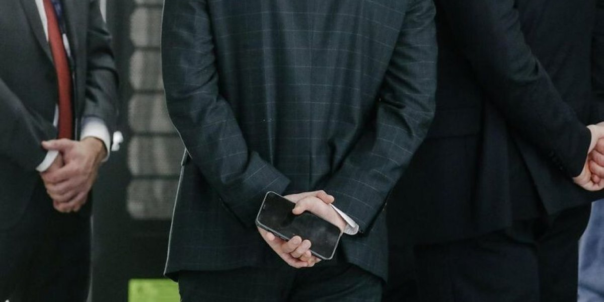 &laquo;Олигархи &mdash; священная корова, их не тронут. Бюджетный кризис оплатят простые россияне&raquo;: шокирующее признание в Госдуме