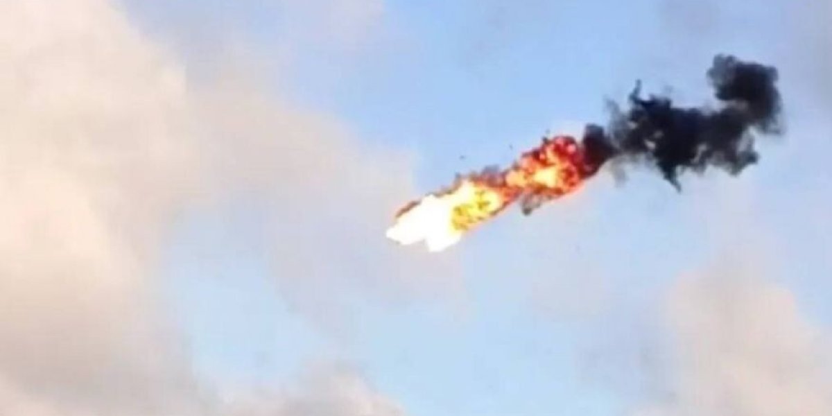 &laquo;Небо в огне: массированная атака украинских дронов над Россией &mdash; подробности ночи, изменившей спокойствие&raquo;