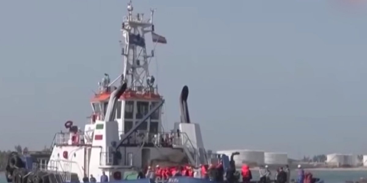 Axios: корабли ВС США без согласования с Ираном прошли через Ормузский пролив Axios: корабли ВС США без согласования с Ираном прошли через Ормузский пролив