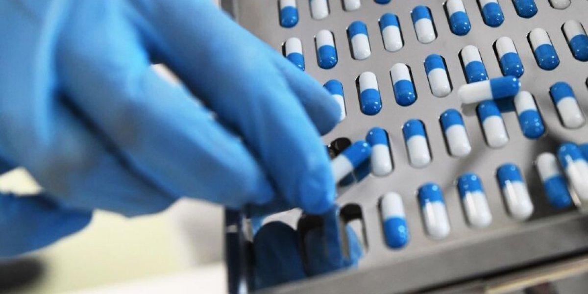 &laquo;Озон Фармацевтика&raquo; бьёт рекорды, рынок в движении: рубль колеблется, акции ВТБ меняют статус: Инвестобзор