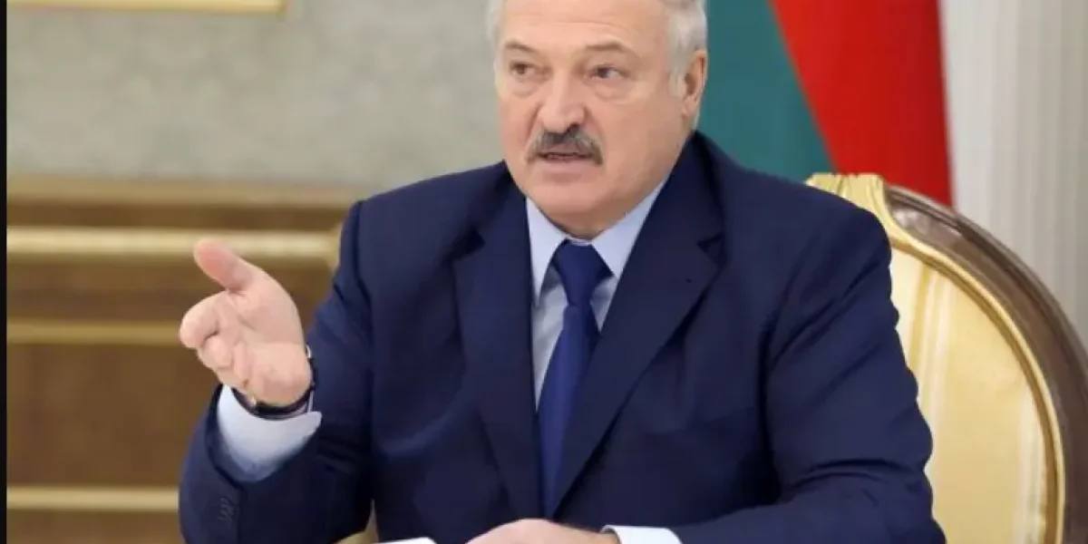 
            Лукашенко о расплате Украины за слепую веру в Зеленского: украинцы сами виноваты в том, что с ними делает Зеленский&nbsp;
            
        