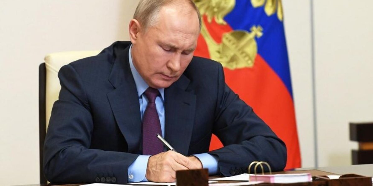 Новый пакет законов от Путина: что изменится в жизни россиян