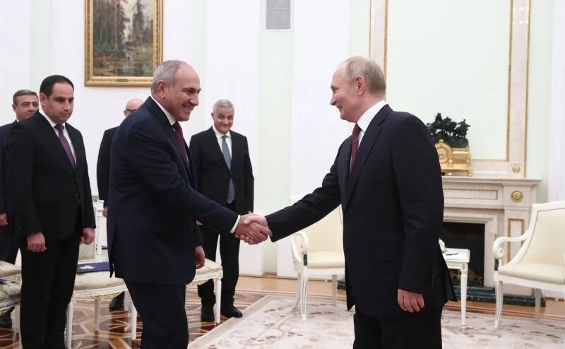 Газ, Карабах и выборы: зачем Пашинян ездил в Москву Газ, Карабах и выборы: зачем Пашинян ездил в Москву