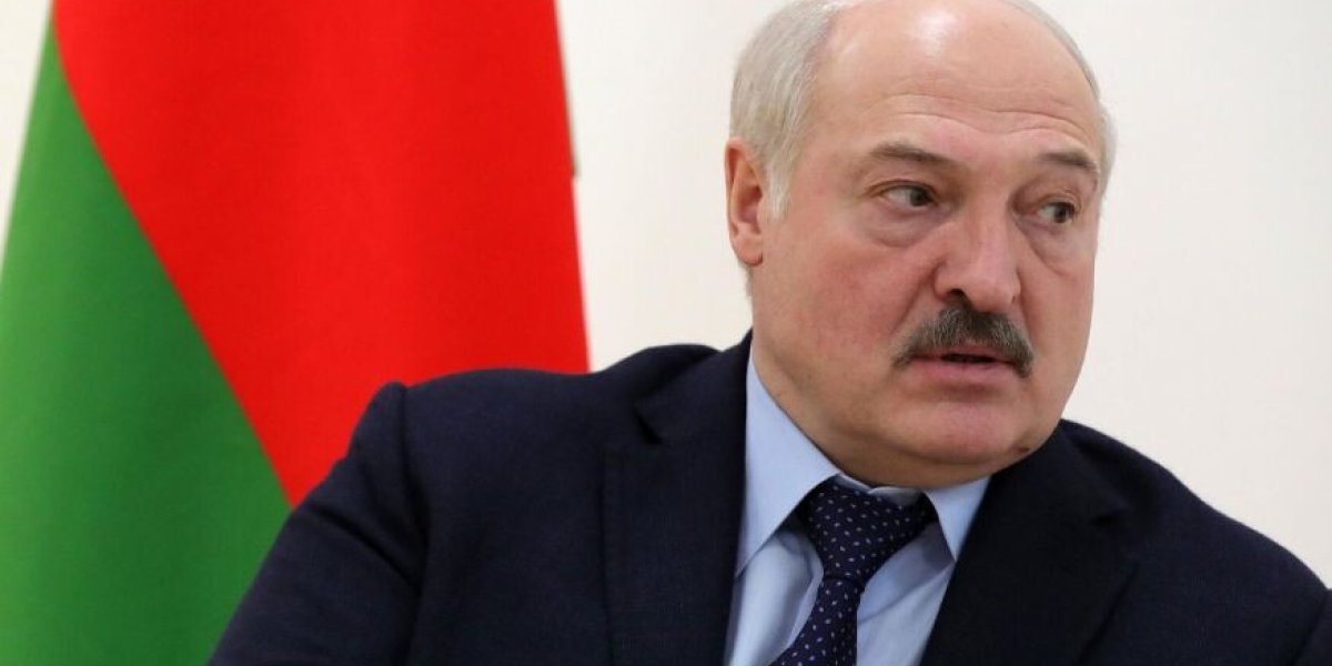 &laquo;Ракеты быстрее закончатся, чем территория&raquo;: Лукашенко призвал США не лезть к России