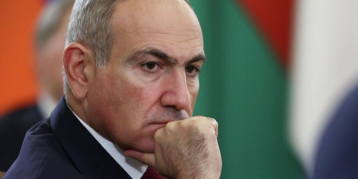 &laquo;Место швейцара&raquo; для Украины и путь Армении: Колясников жёстко прошёлся по &laquo;братушкам&raquo;