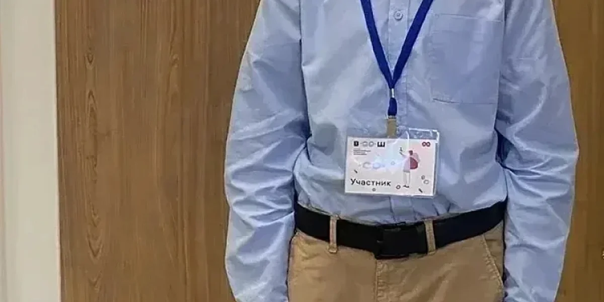 Андрей Кравченко поздравил двух новороссийских школьников с победами на региональных и всероссийских олимпиадах