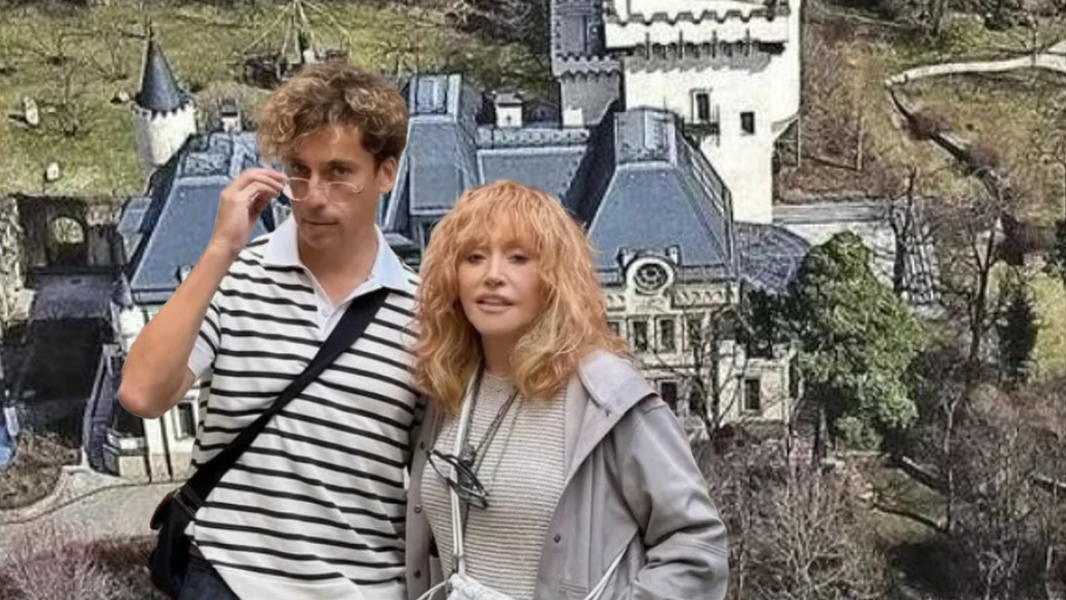 Пугачёва и Галкин* занялись детьми &ndash; судьба их замка под Москвой решена