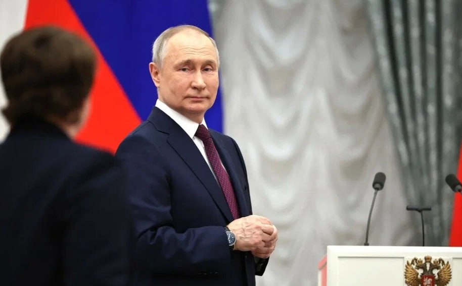 Путин обманул всех врагов: Удары по НПЗ увеличили экспорт нефти. Как такое может быть?