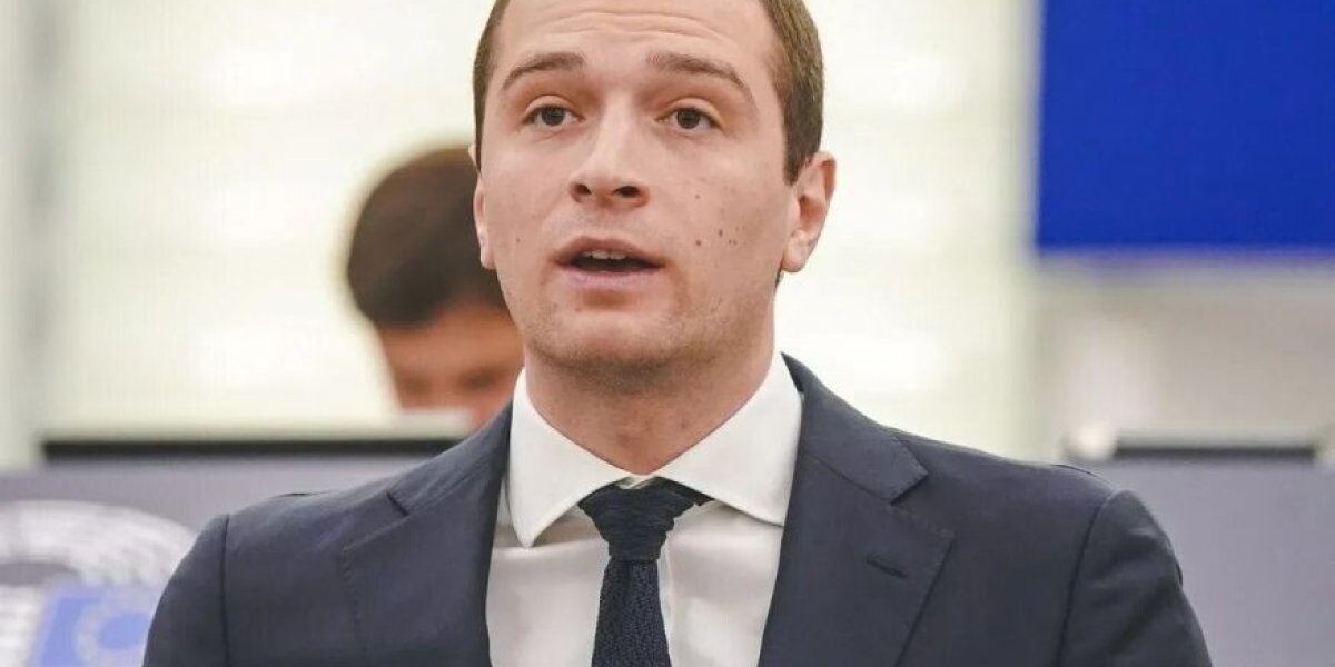 Франция без больниц, а Киеву &mdash; &euro;18 млрд чуда!? Барделла разоблачил позор...