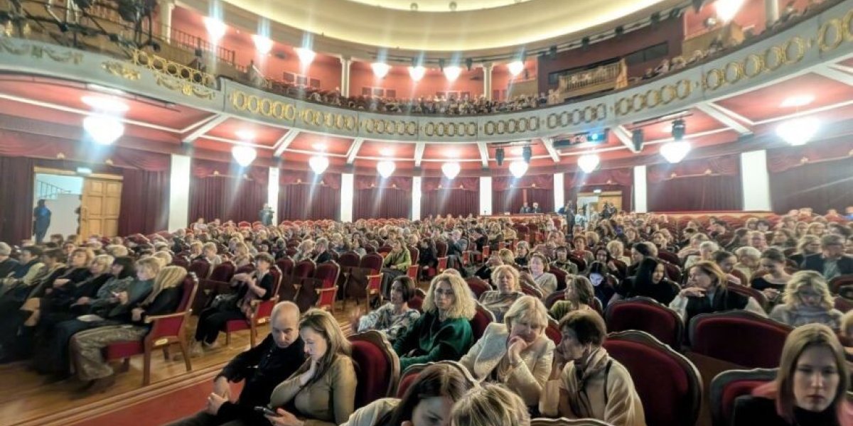 Вадим Верник оживил Плисецкую на сцене?! Как прошла премьера симфонического романа о диве