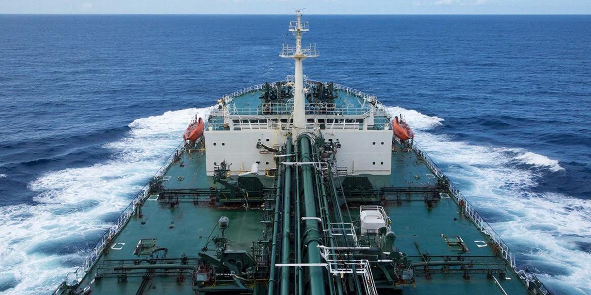 Пожар и детонация топлива: у Панамского канала взорвался танкер