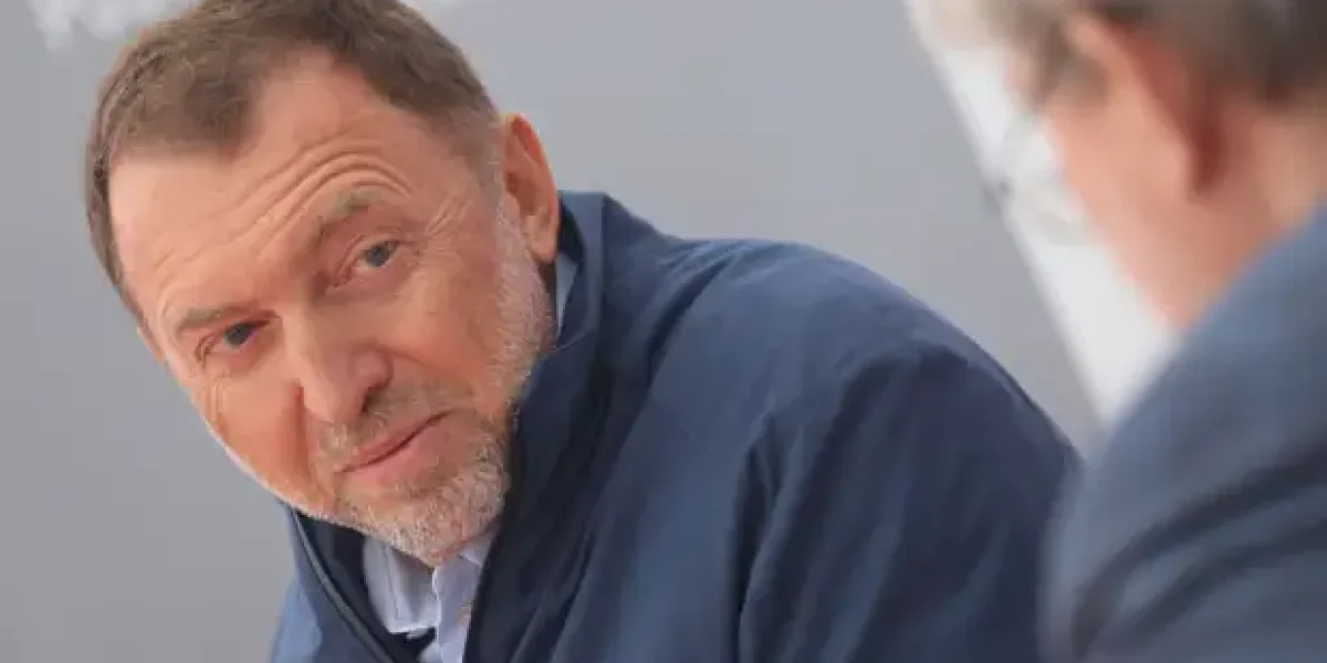 "Давно россиян так открыто не называли рабами и холопами". Цыганова ответила Дерипаске на его "6 дней в неделю по 12 часов"