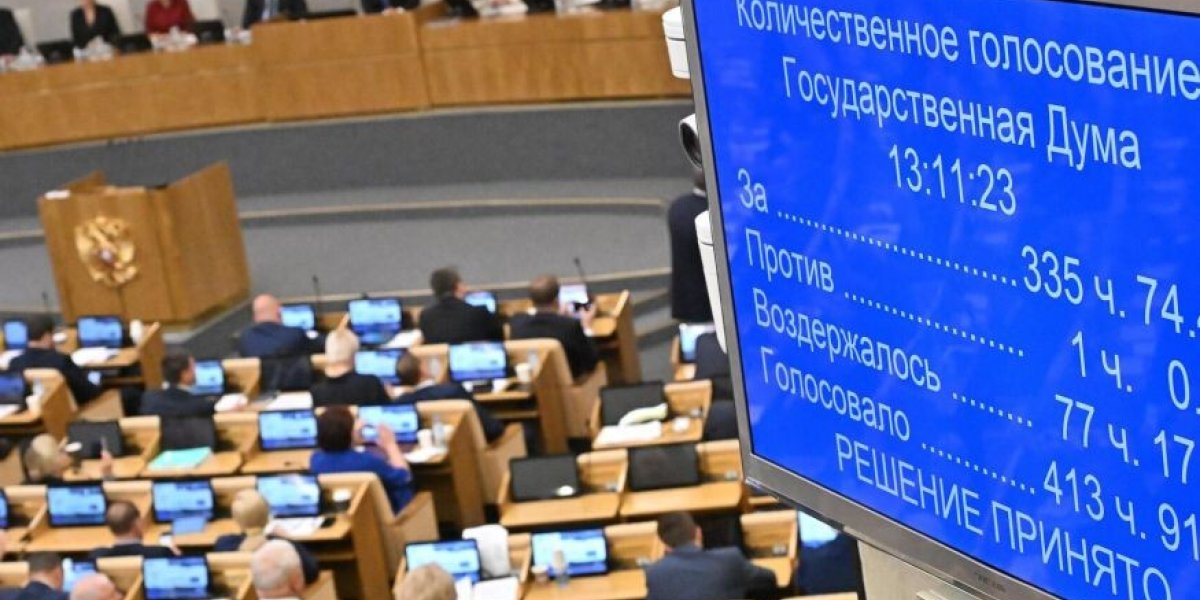 Виллы чиновников и указ Путина: Делягин заявил, что президент может запретить всё без лишних законов